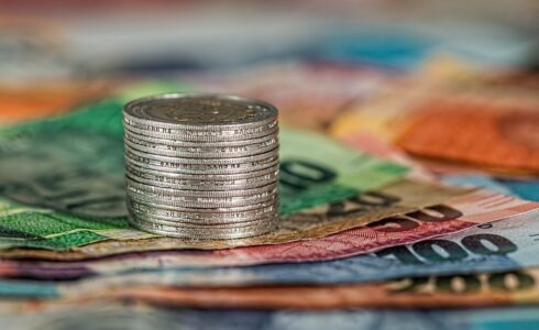 difference between startup capital and working capital