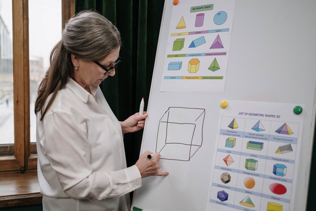 How to select the right business mentor?