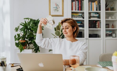 Should job ads contain salary information?
