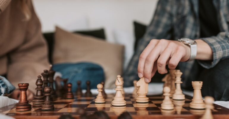 First mover advantage (FMA)