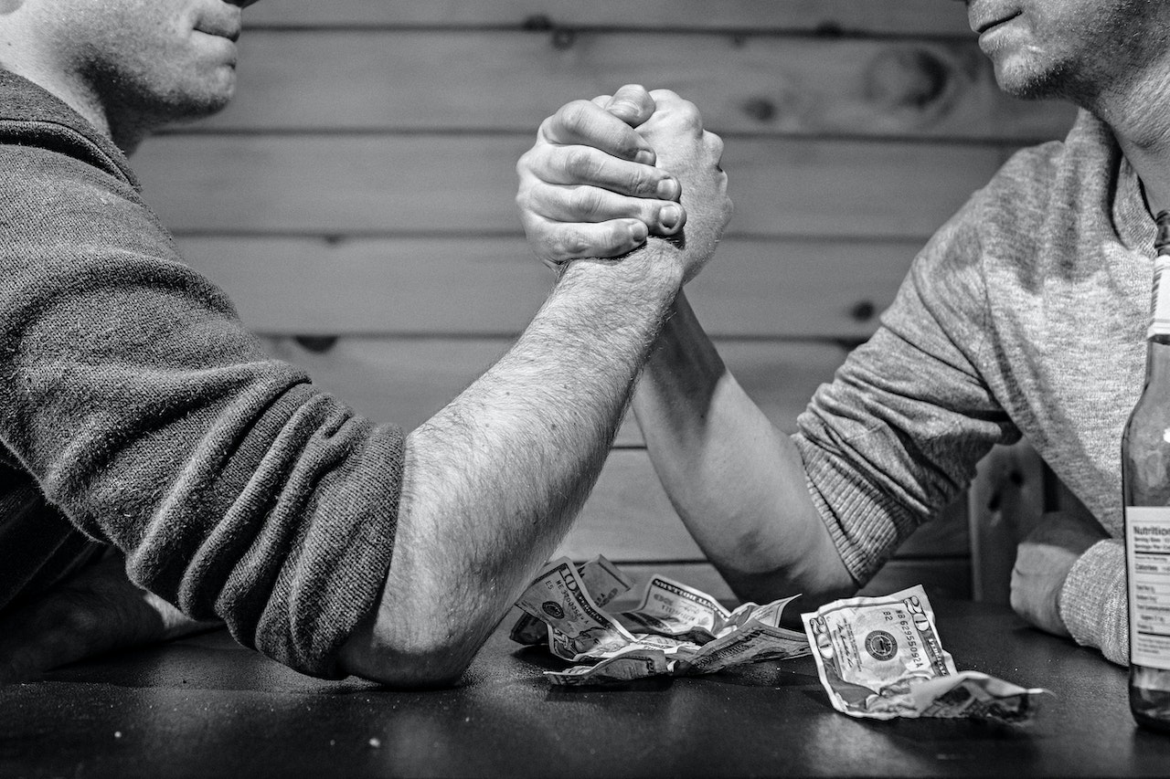 How to Split Roles Between Startup Founders