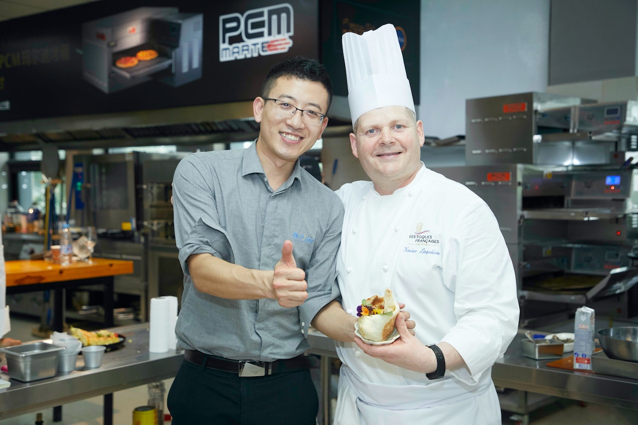 How to Deal with Difficult Customers?