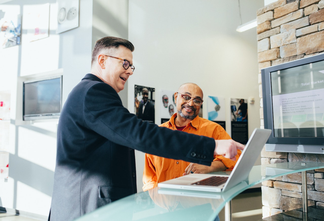 How to Sell Websites to Small Businesses