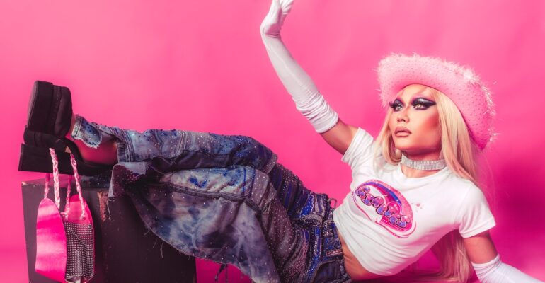 what is barbiecore fashion?