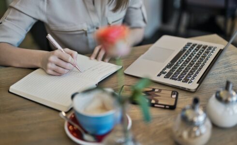 create content on website vs on social media