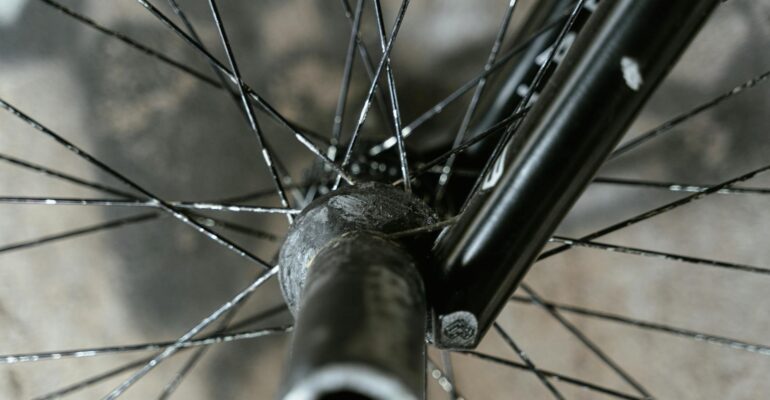 the hub and spoke business model