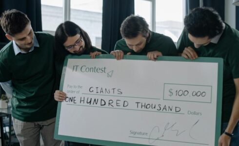 35 tips to raise funds for your startup