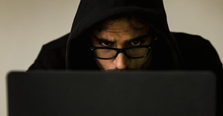 How to protect your startup from fraud?