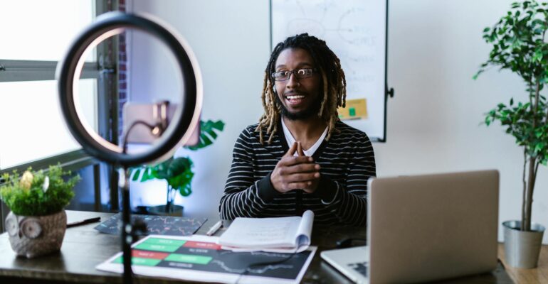 25 future of work startup ideas