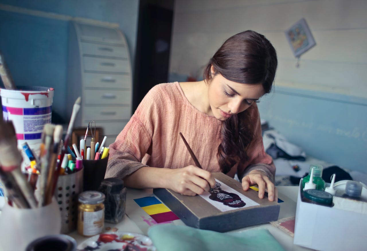 30 Startup Ideas for Artists and Creative Professionals